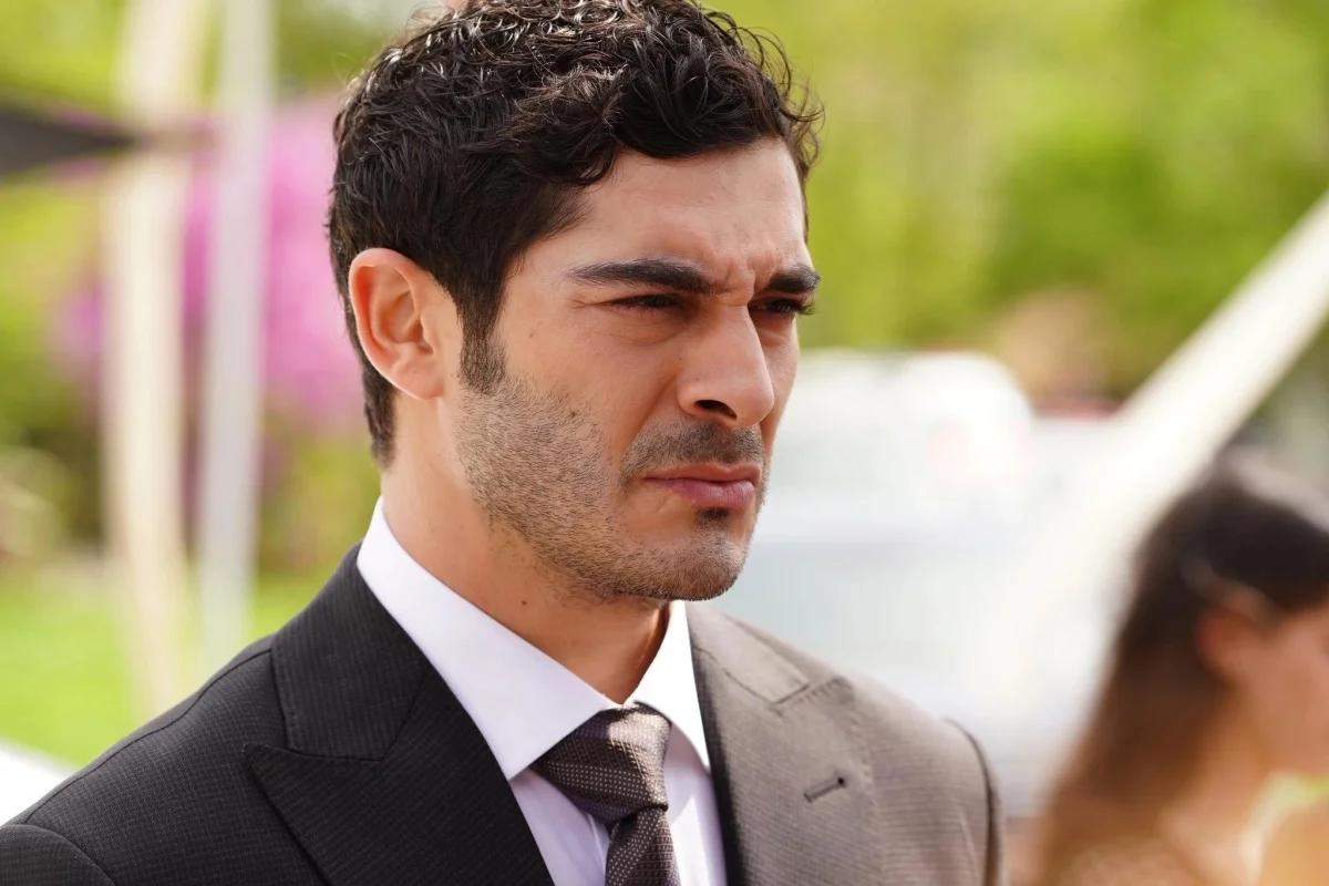 Кадр из 1 серии Ночная сказка